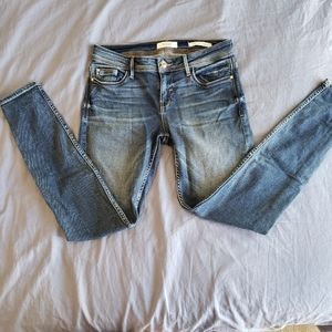 Guess Low rise Skinny Jeans, Sz 28
